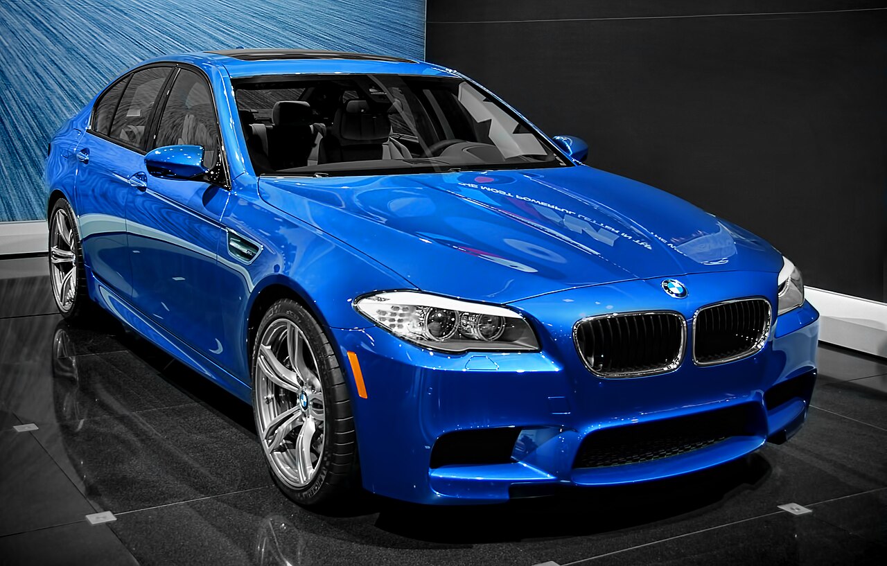 File:BMW M5 Sedan (13438150085).jpg